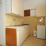2435b Apartman Vis